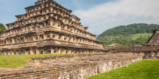 Die Nischenpyramide von El Tajin, Mexiko